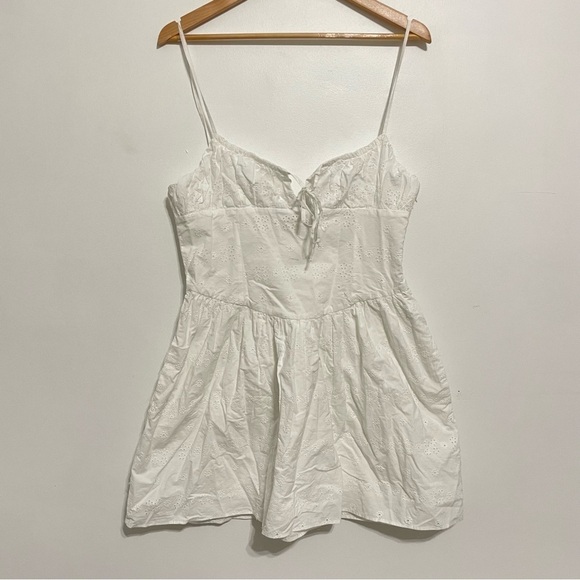 Zara Lace Eyelet White Cotton Mini Prairie Bow Tie Dress - Picture 2 of 5